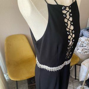 VENUS laceup black & white dress with double straps and mesh cutouts, size 10